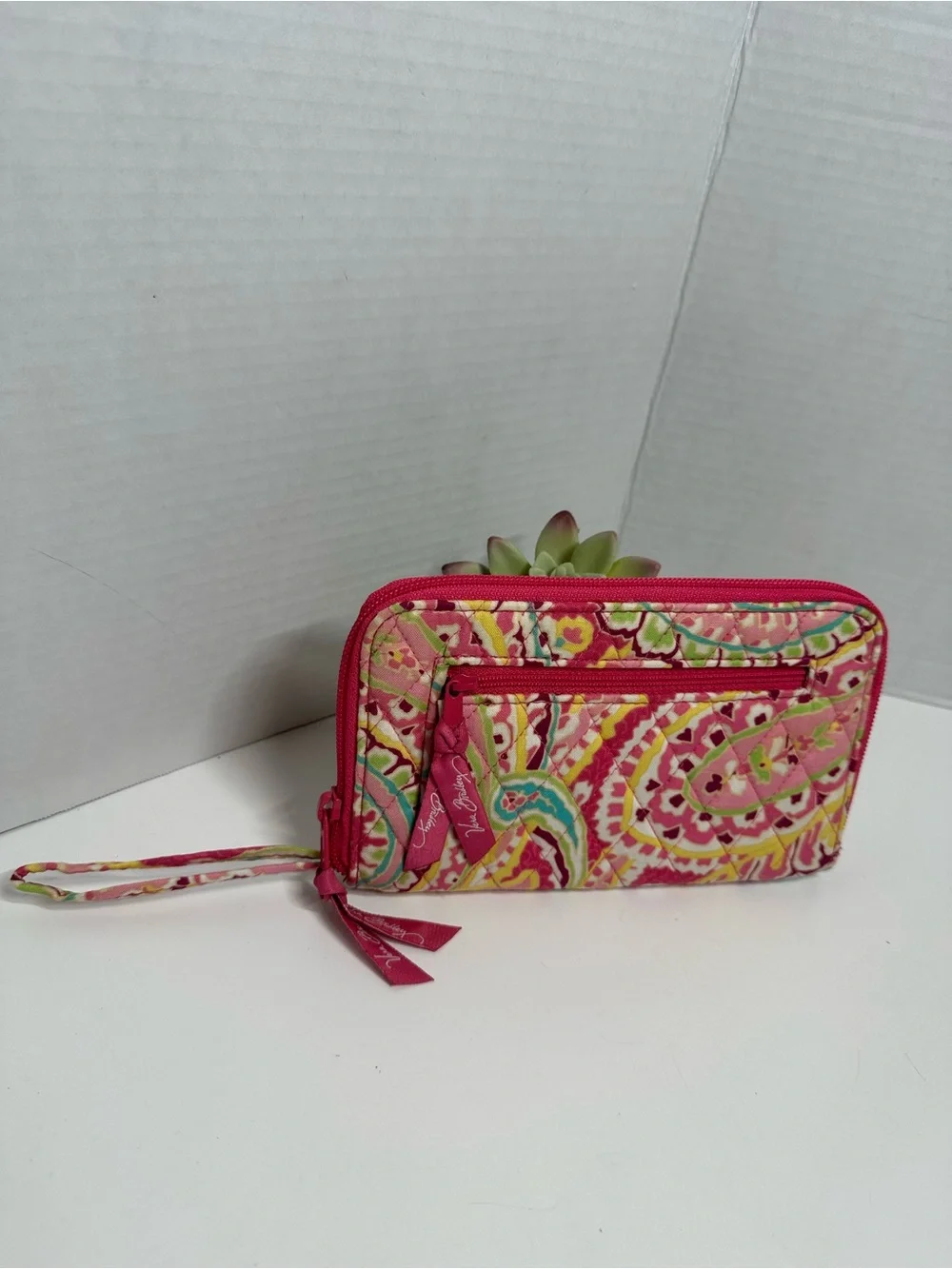 Vera Bradley Pink Floral Paisley Quilted Zip Wallet